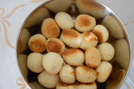 Receta de pan de queso brasileño (pão de queijo)