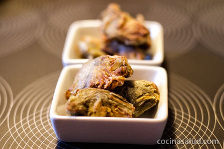 Receta vegetariana: Tapas de alcachofas crujientes rebozadas