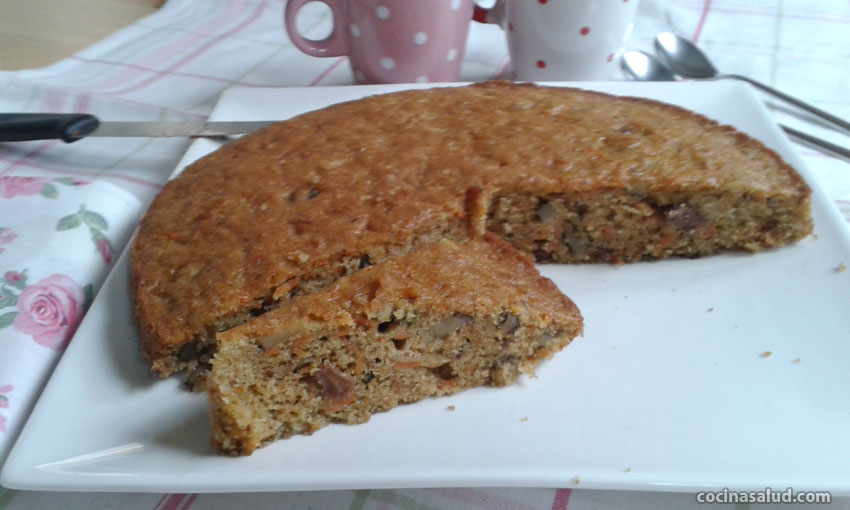 Receta de bizcocho de zanahorias y nueces (Carrot cake)