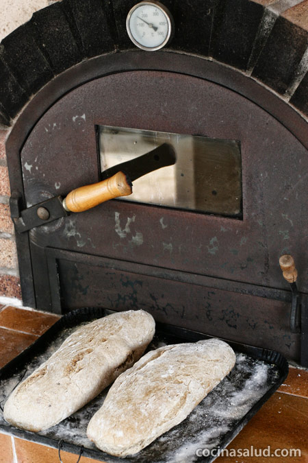 Cómo hacer pan semi-integral de espelta en horno de leña