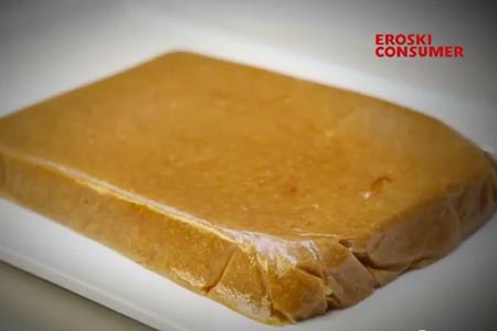 Vídeo: Cómo hacer turrón blando de almendra (muy fácil)